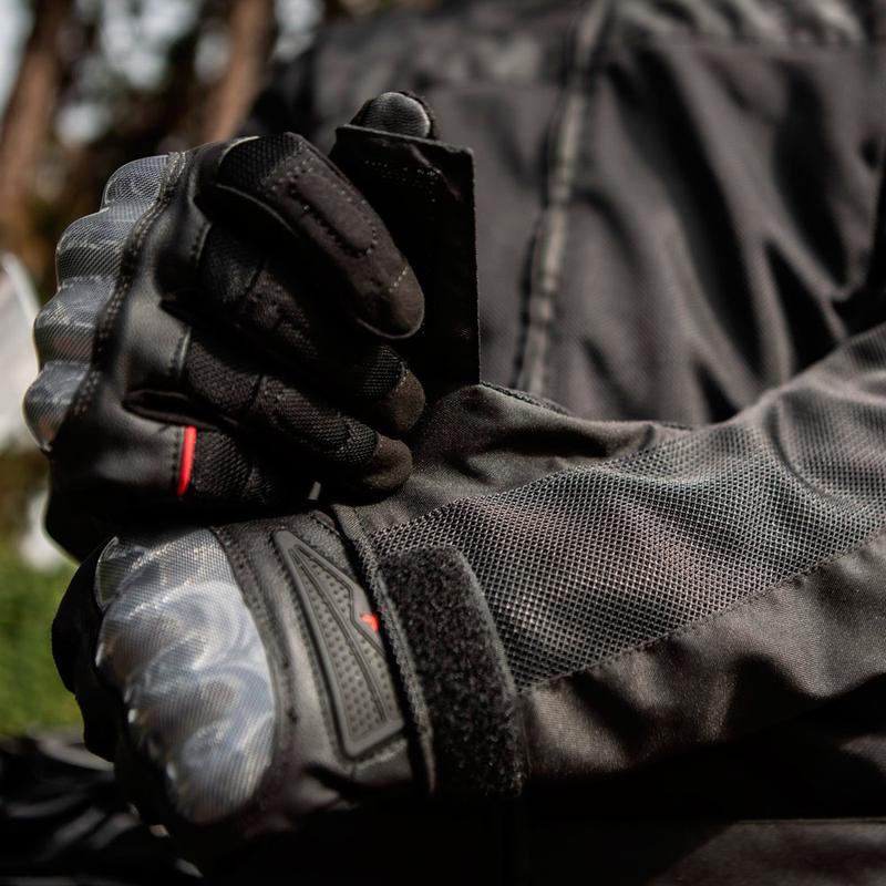 Luva de Moto com Proteção nos Nós dos Dedos